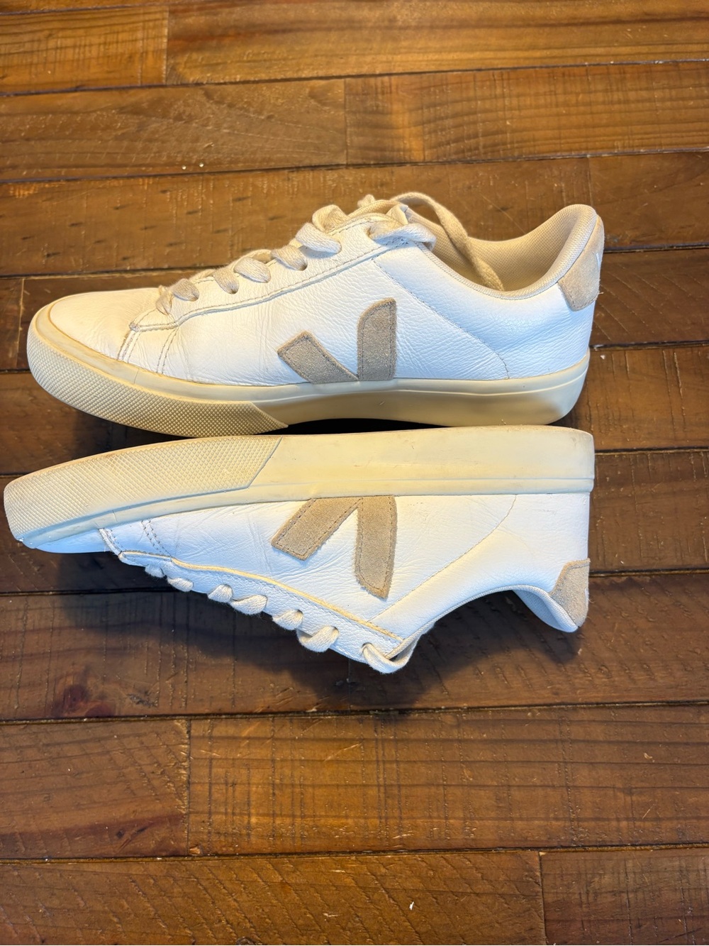 Veja White campoSneakers with Beige suede Accents Women's 6.5 - Picture 4 of 9